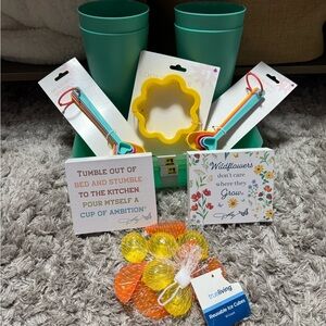 Miscellaneous kitchen items